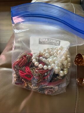 Bag of wearable jewelry